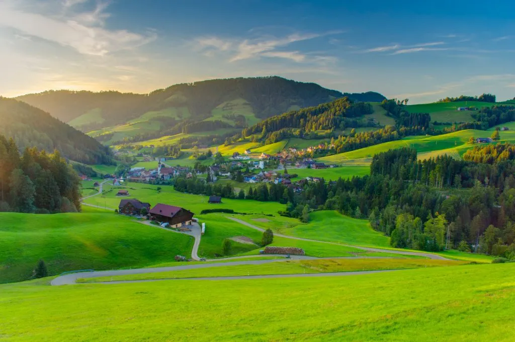 Explorez la campagne suisse aux allures de conte de fées